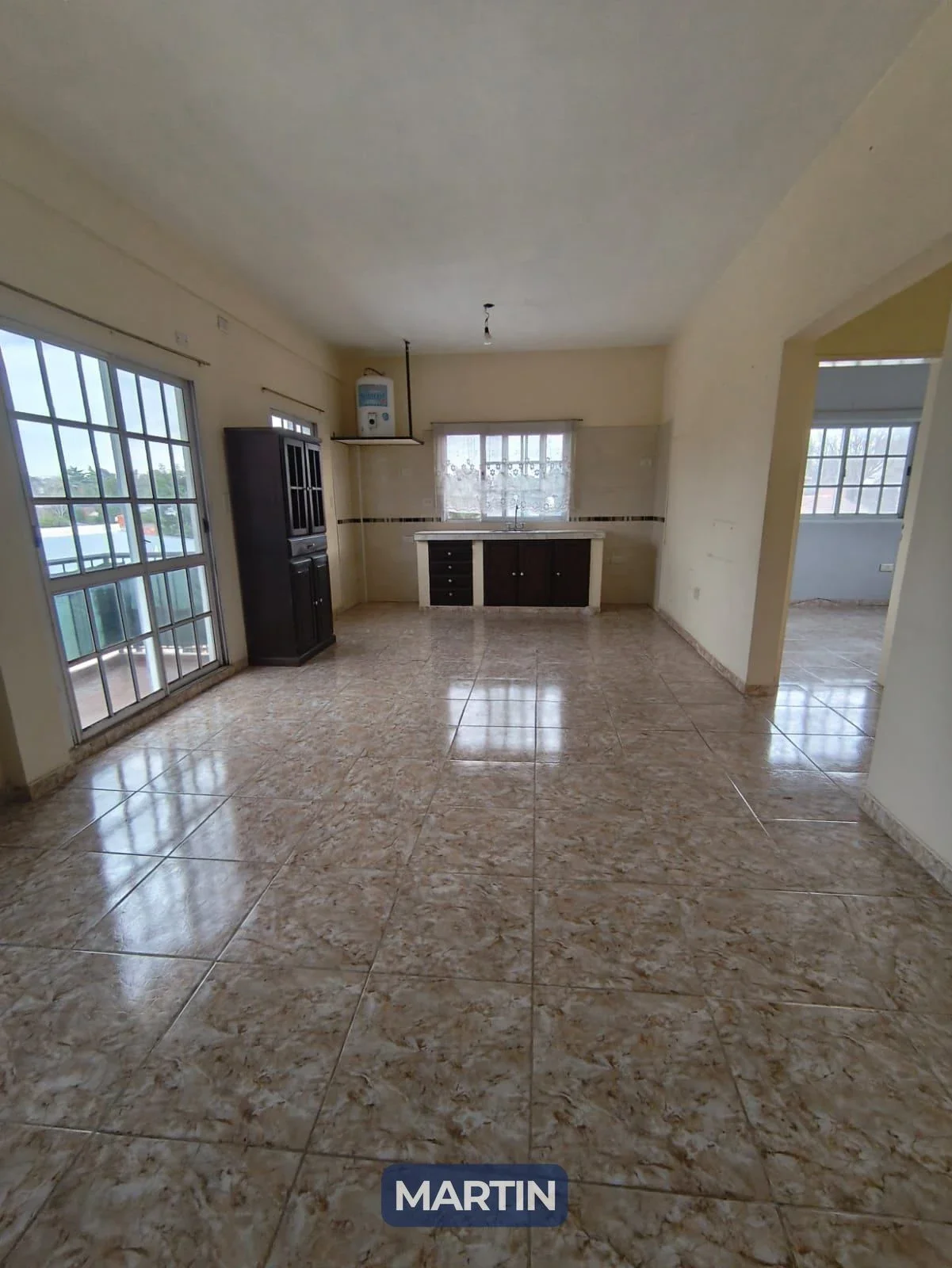Departamento en alquiler c/ cochera en Villa de Mayo - Imagen 2