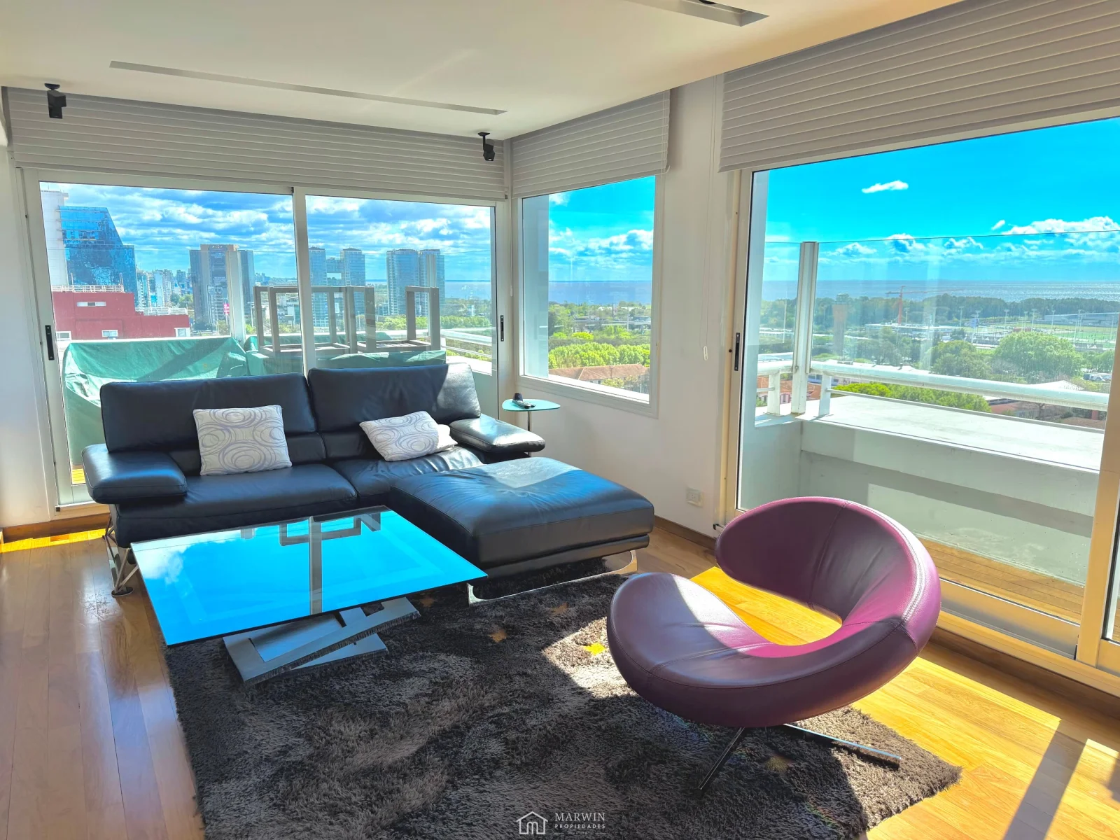 Dúplex de Categoría en Centennial Tower | Piso 17 | Vistas 180° | 2 Cocheras - Imagen 3