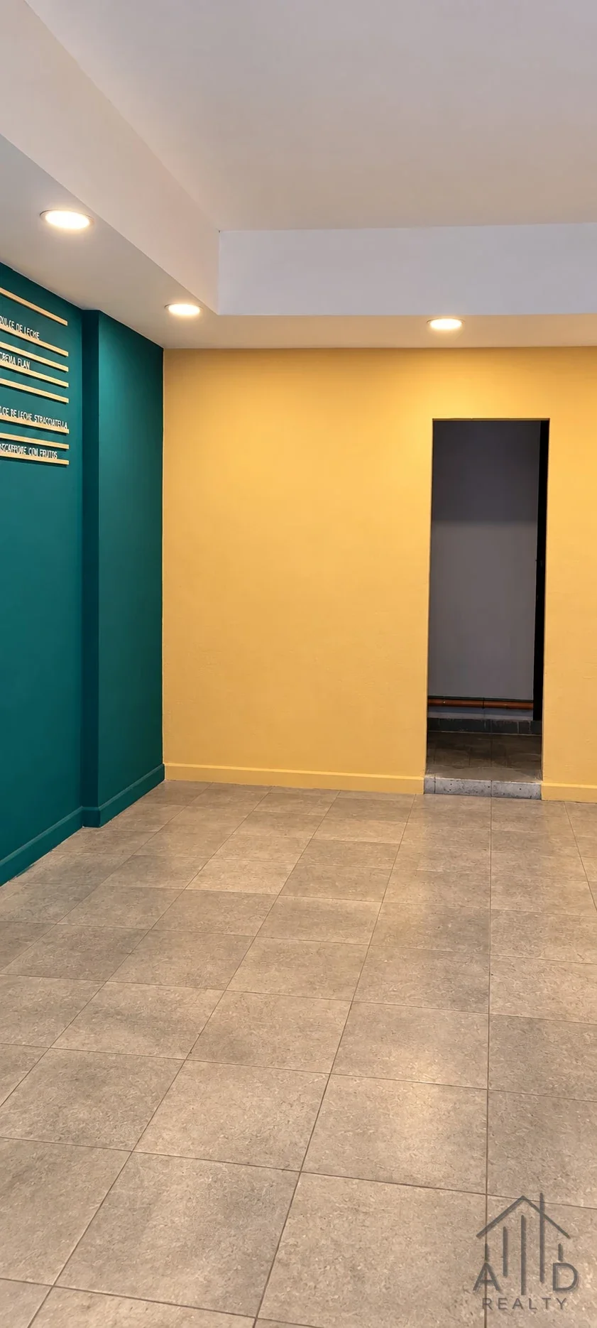 Local comercial en alquiler ubicado en Avellaneda centro - Imagen 5