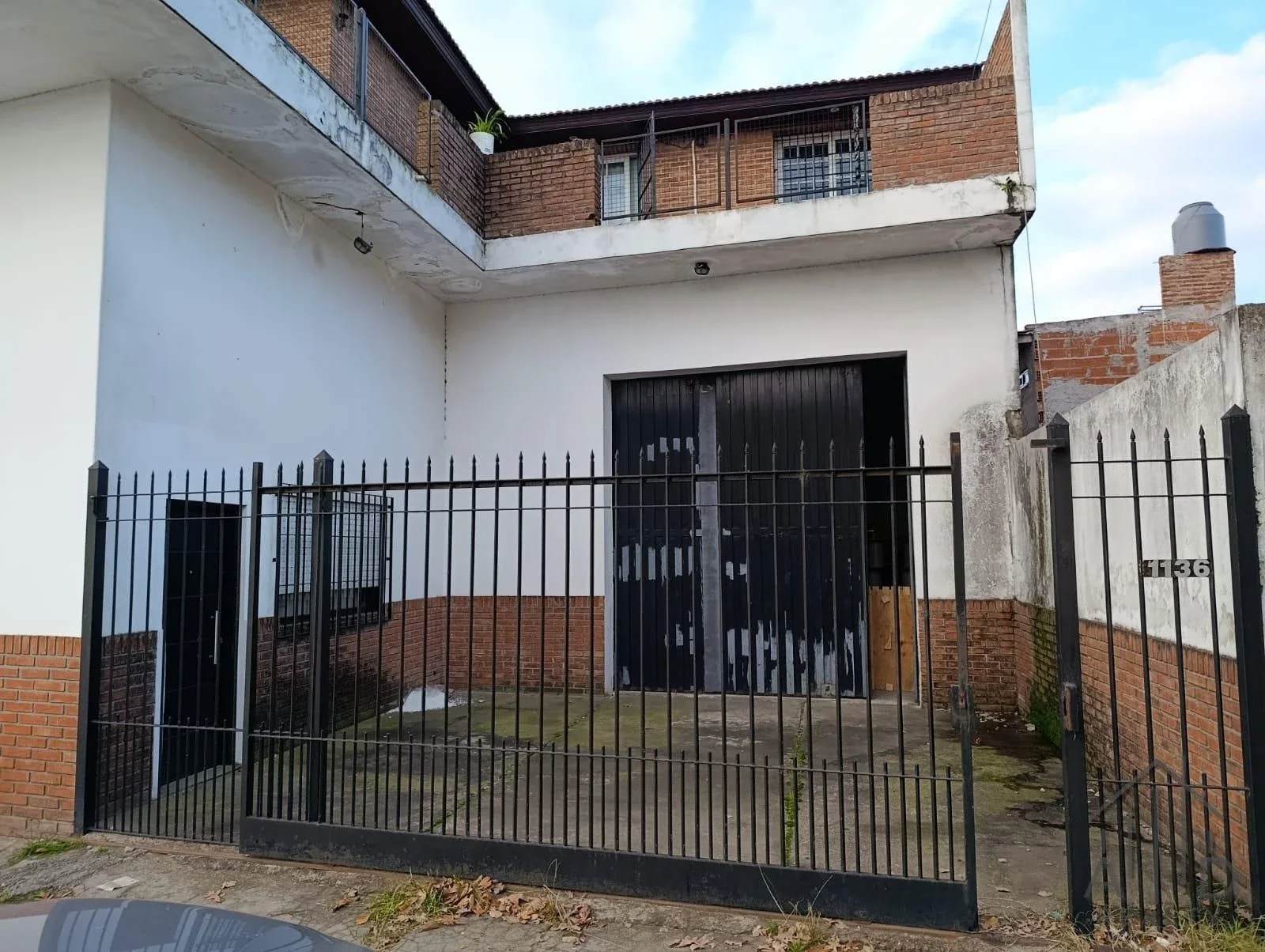 Depósito en alquiler de 350m2 ubicado en Quilmes Oeste - Imagen 1