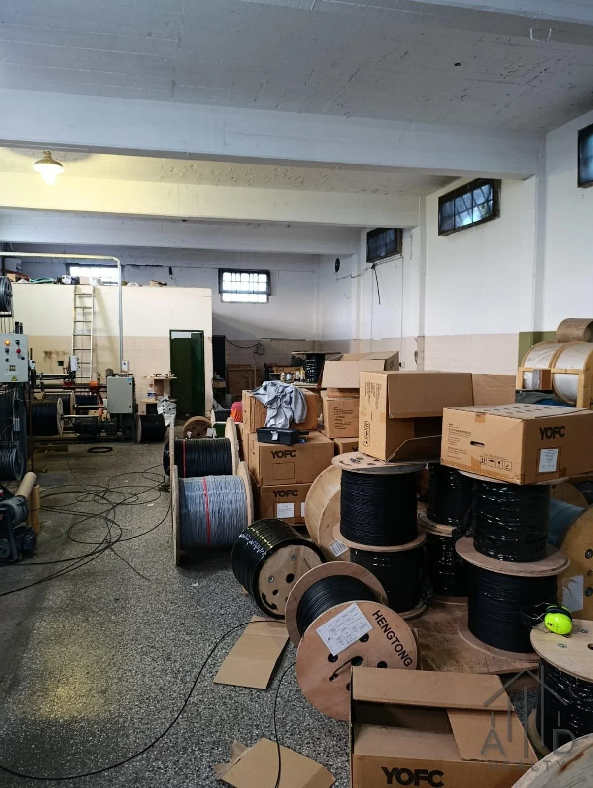 Depósito en alquiler de 350m2 ubicado en Quilmes Oeste - Imagen 3