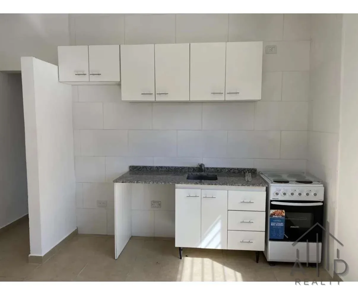 Departamento en alquiler en Lanús Oeste - Imagen 4