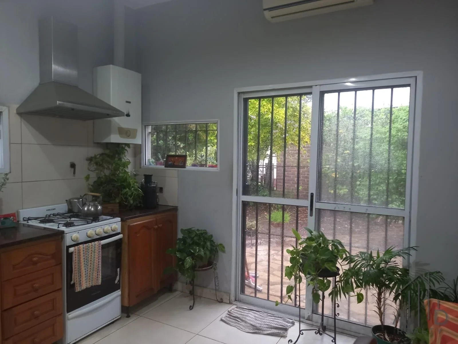 Casa en venta 4 ambientes en excelente lote en Remedios de Escalada Lanús - Imagen 4