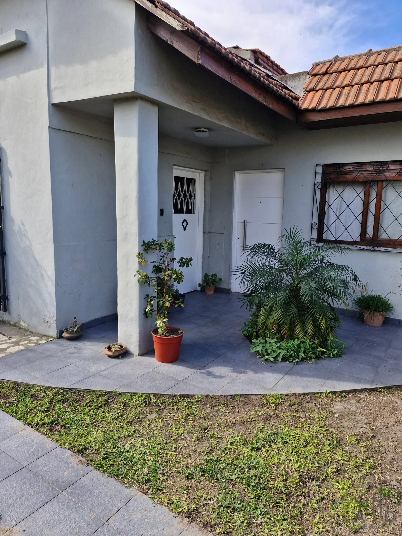Casa en venta 4 ambientes en excelente lote en Remedios de Escalada Lanús - Imagen 3