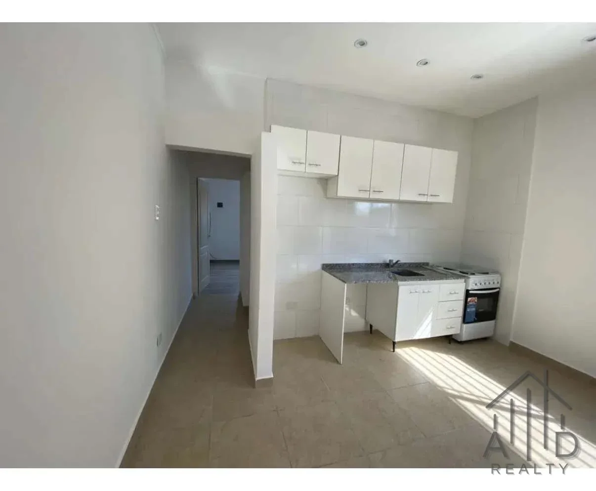 Departamento en alquiler en Lanús Oeste - Imagen 3