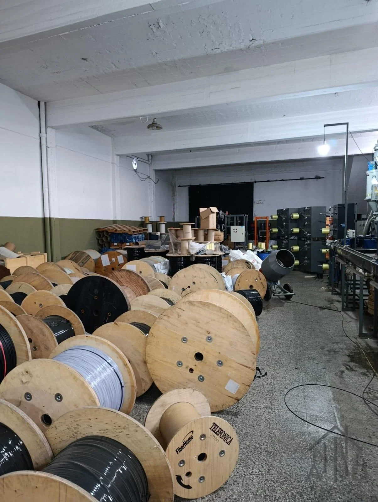 Depósito en alquiler de 350m2 ubicado en Quilmes Oeste - Imagen 4