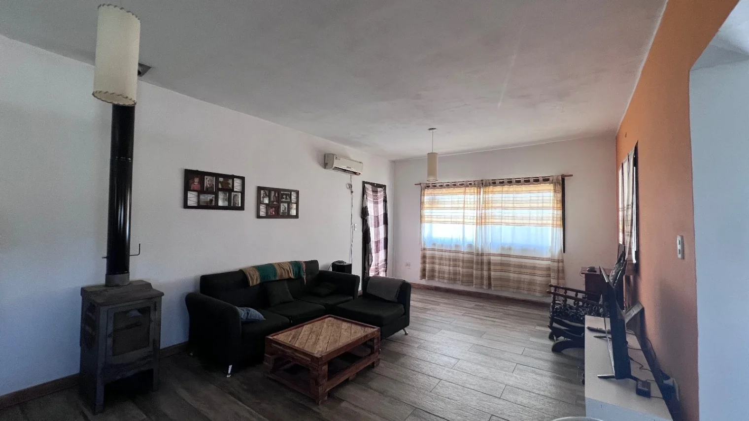 Casa en venta de 3 dormitorios c/ cochera en Los Molles - Imagen 5