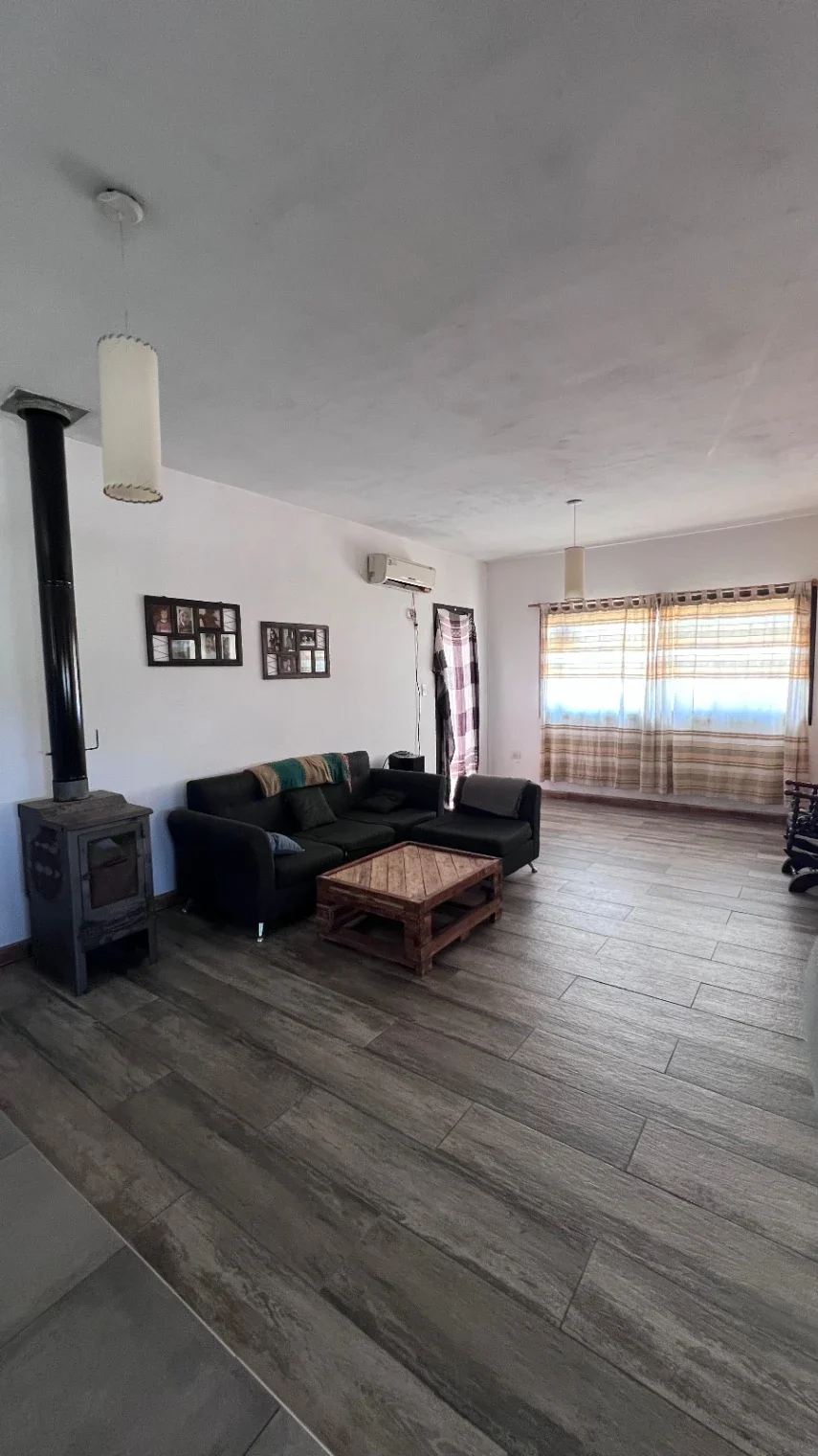 Casa en venta de 3 dormitorios c/ cochera en Los Molles - Imagen 3