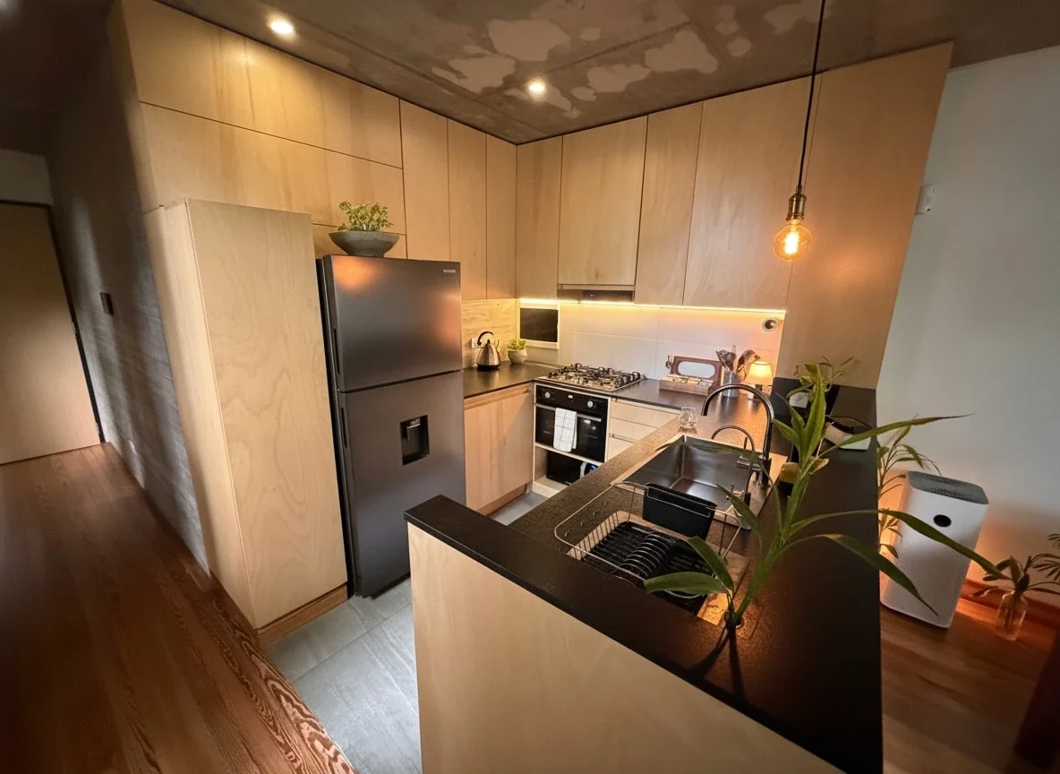 VENTA 3 AMB SEMIPISO CON JARDÍN, PARRILLA, ESTUDIO Y COCHERA DOBLE COGHLAN - Imagen 3