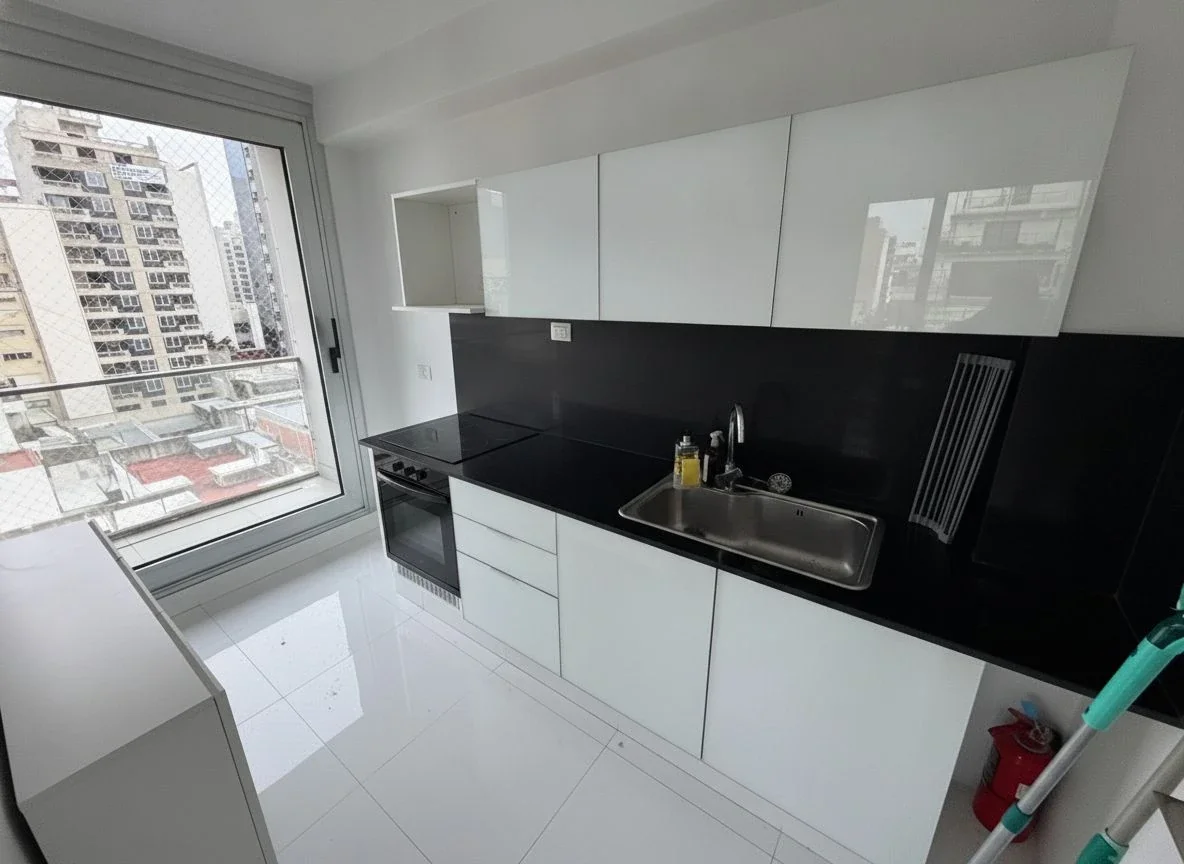 ALQUILER DPTO 2 AMB PISO ALTO CON BALCÓN, FULL AMENITIES Y SEGURIDAD - Imagen 4