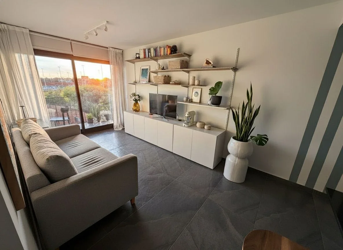 VENTA DPTO 2 AMB A ESTRENAR CON BALCÓN CORRIDO Y VISTA ABIERTA MUY LUMINOSO - Imagen 1