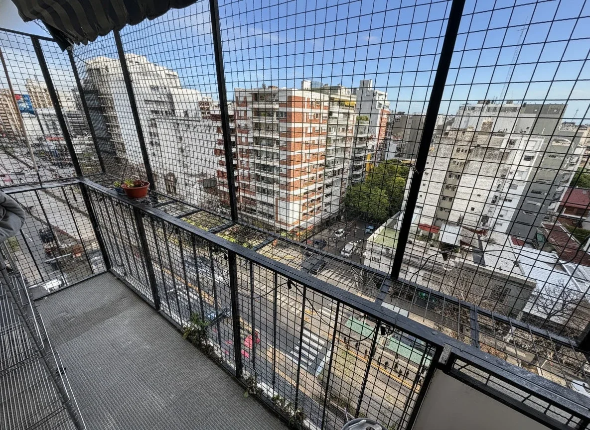 VENTA DPTO 4 AMB REFACCIONADO CON BALCÓN PISO ALTO BELGRANO - Imagen 4