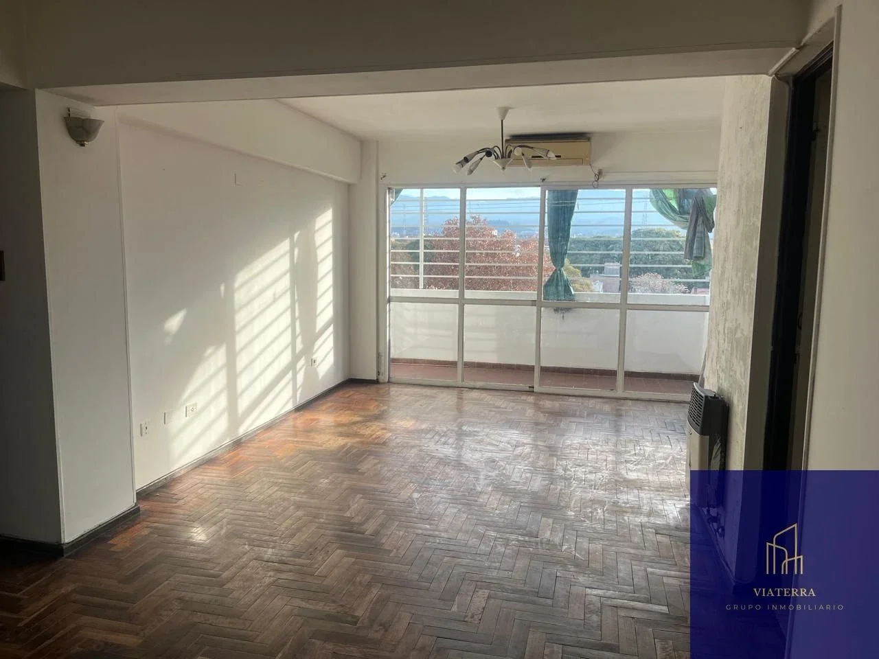 Departamento en venta c/ cochera en 4.ª Sección Área Fundacional - Imagen 4