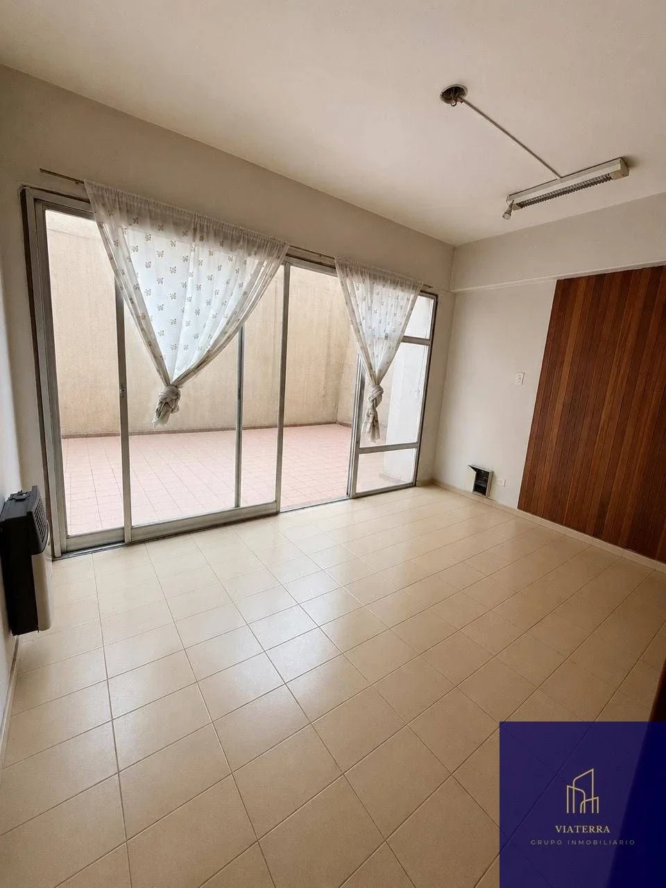 Oficina en alquiler ubicado en 2.ª Sección Barrio Cívico - Imagen 2