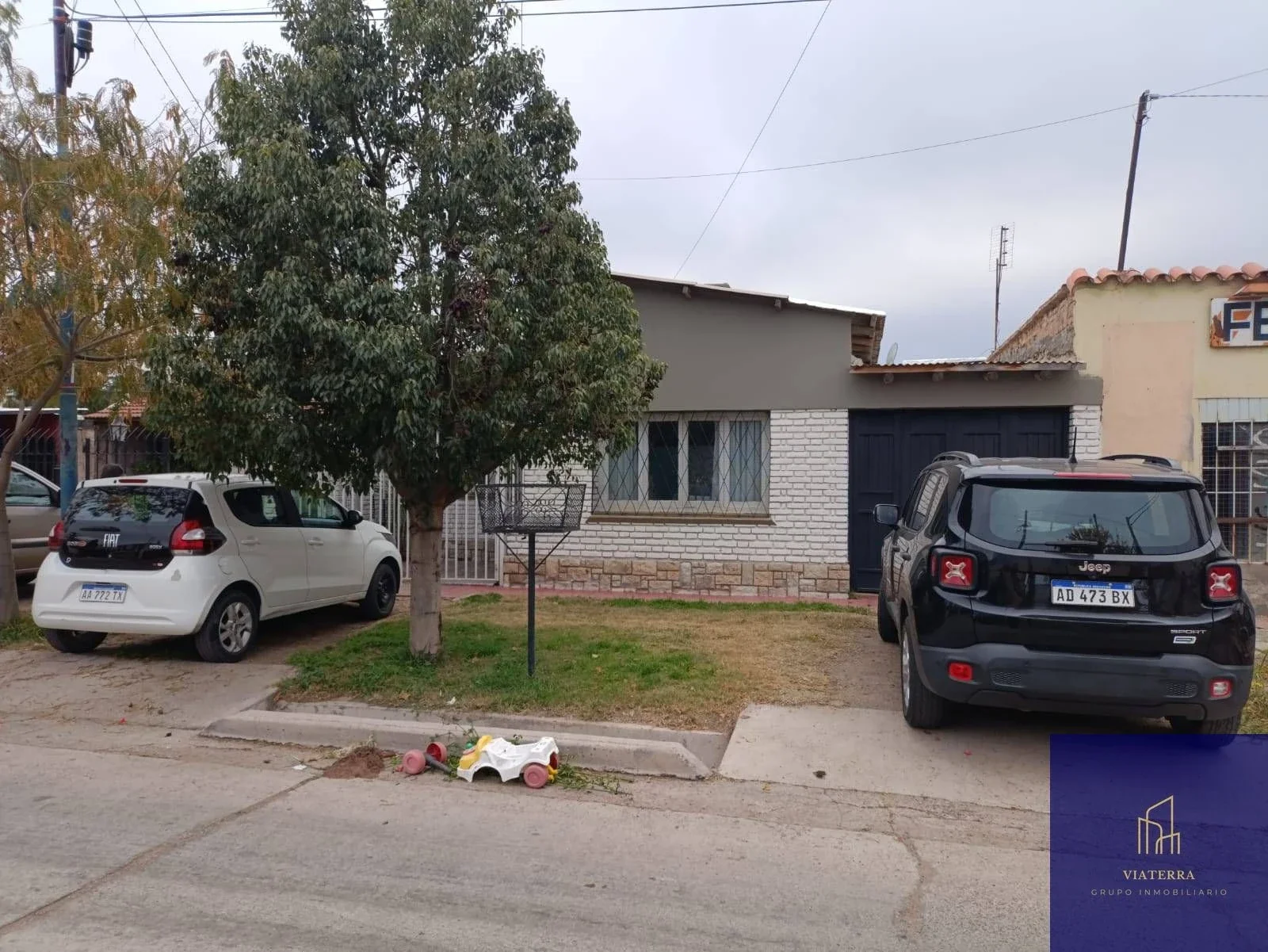 Casa en venta c/ cochera en Godoy Cruz - Imagen 2