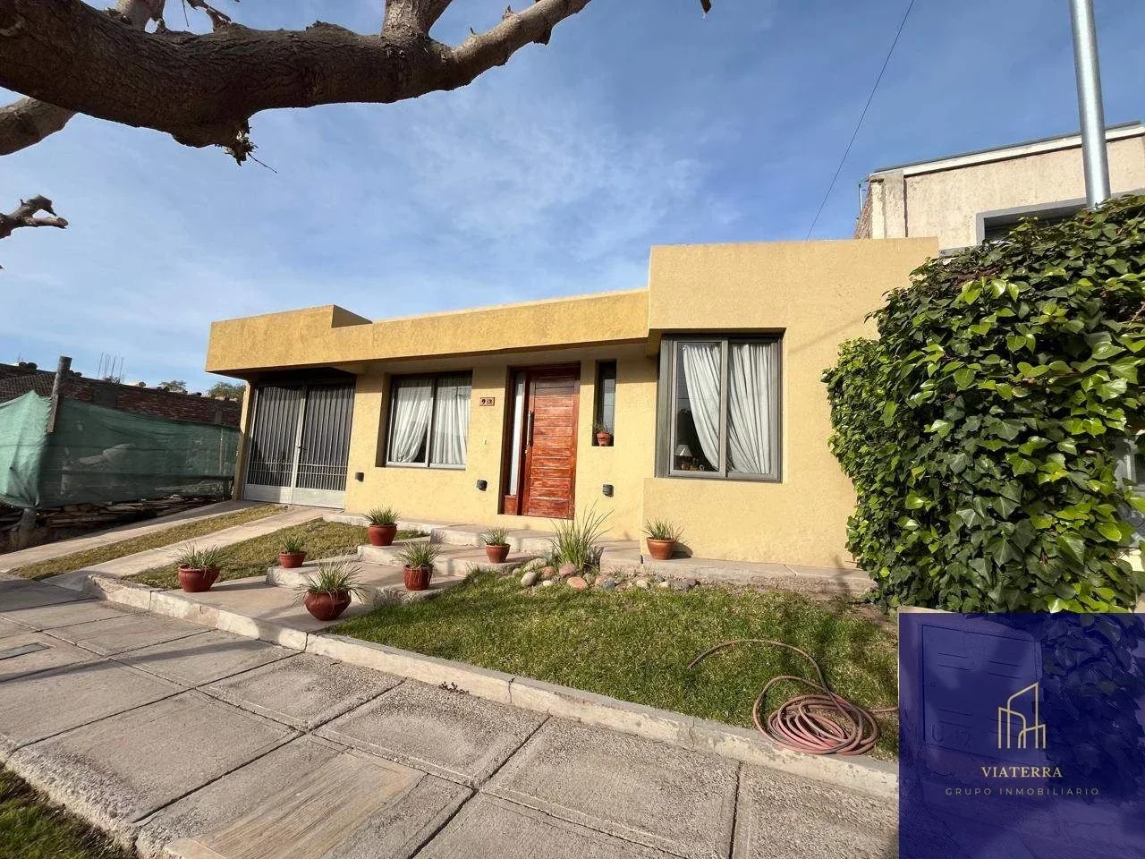 Casa en alquiler c/ cochera en Maipú - Imagen 1