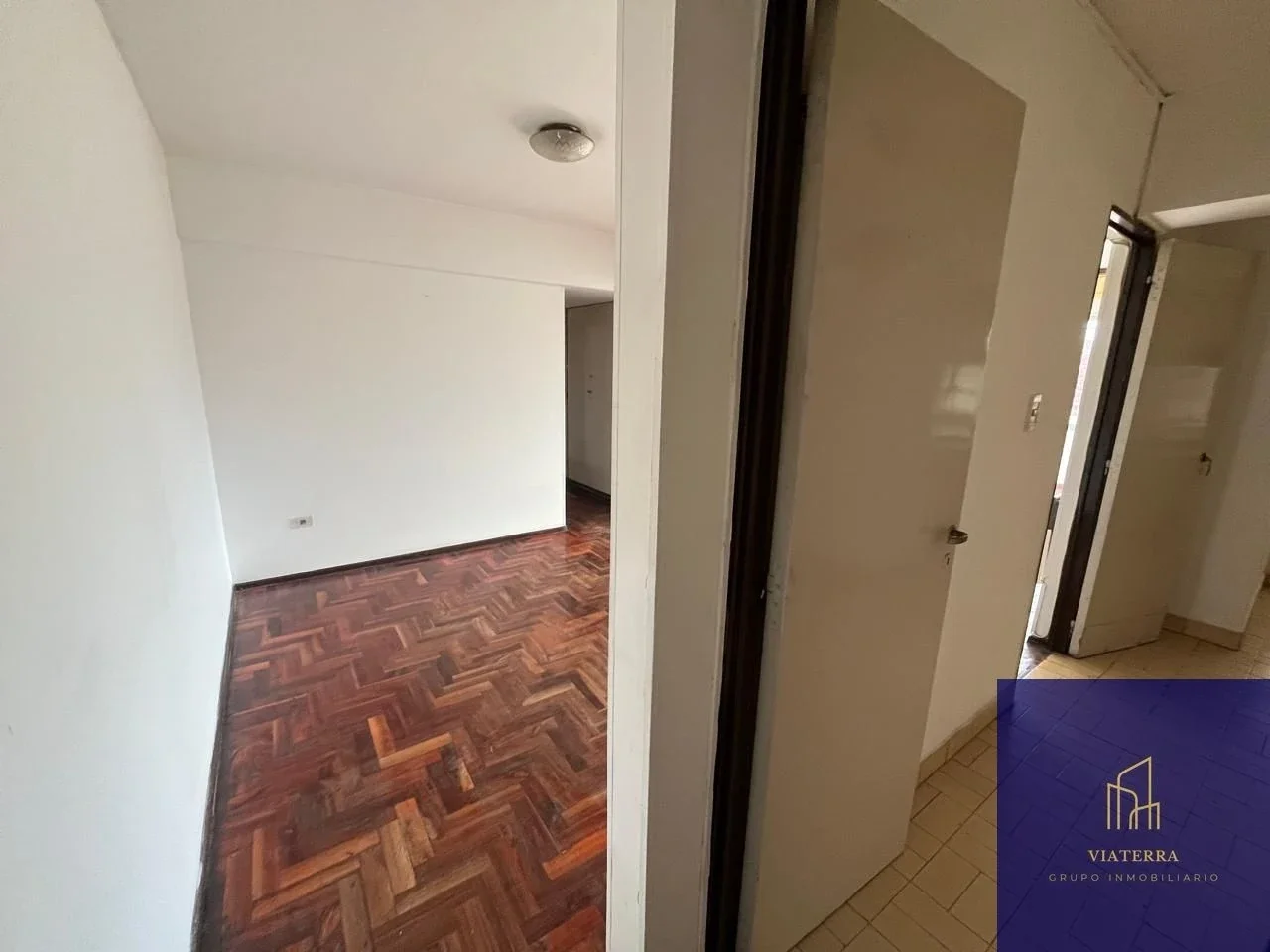 Departamento en venta c/ cochera en 4.ª Sección Área Fundacional - Imagen 5