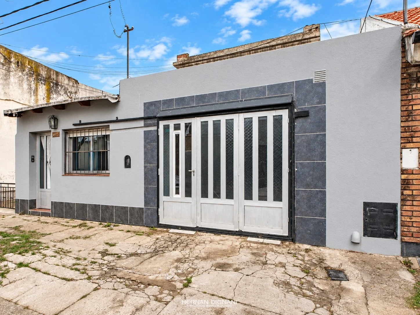 Casa de 3 Dormitorios en venta c/ cochera - Güemes 2543 en Casilda - Imagen 1