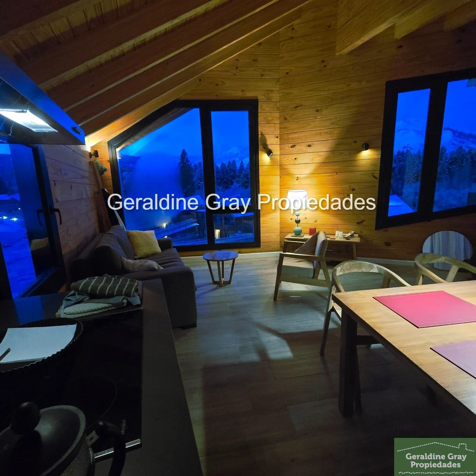 Departamento en venta c/cochera en Aldea del Golf en Chapelco Golf & Resort - Imagen 4