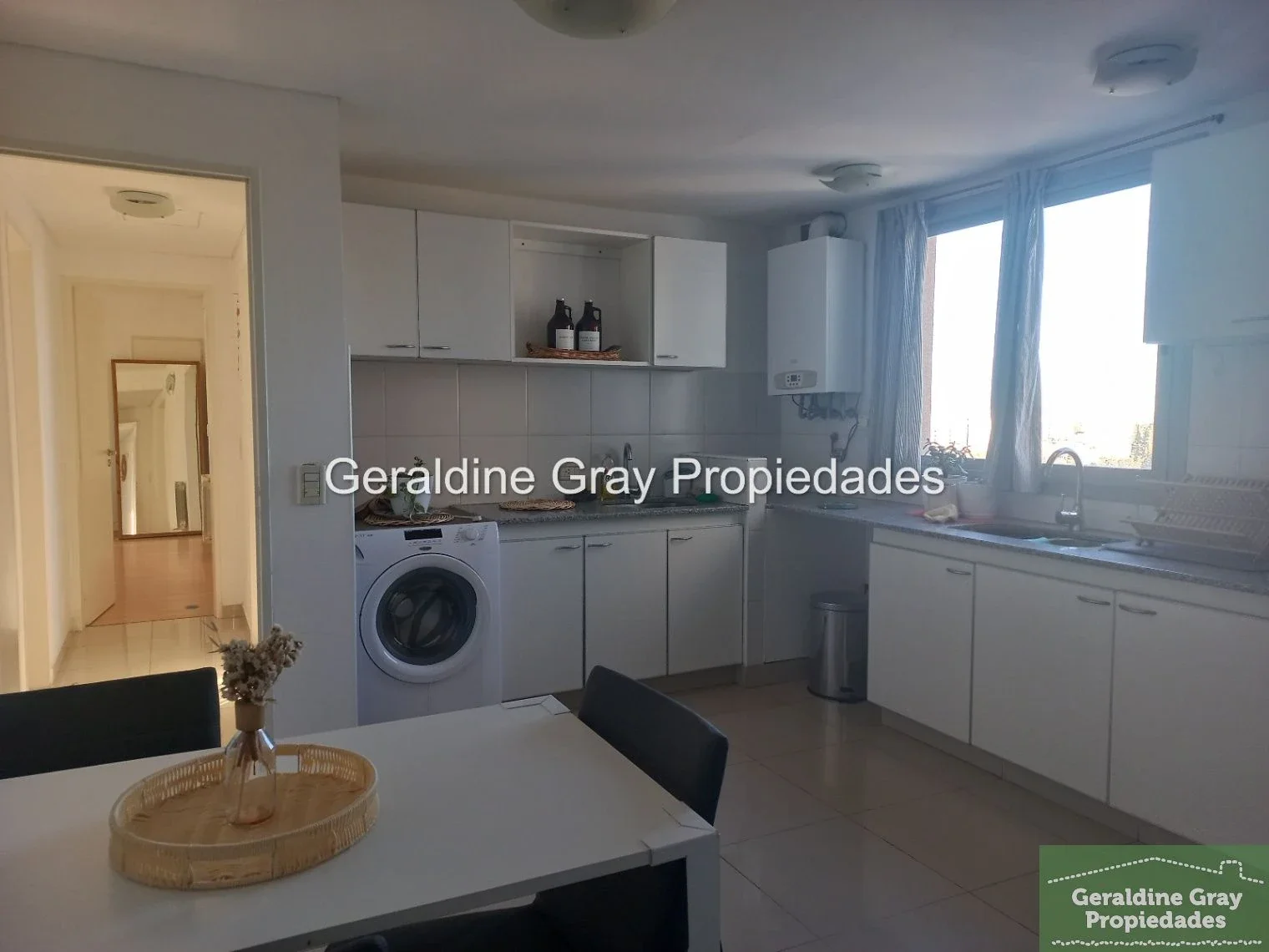 Departamento en alquiler Nivel Gerencial c/ cochera en Cipolletti - Imagen 4
