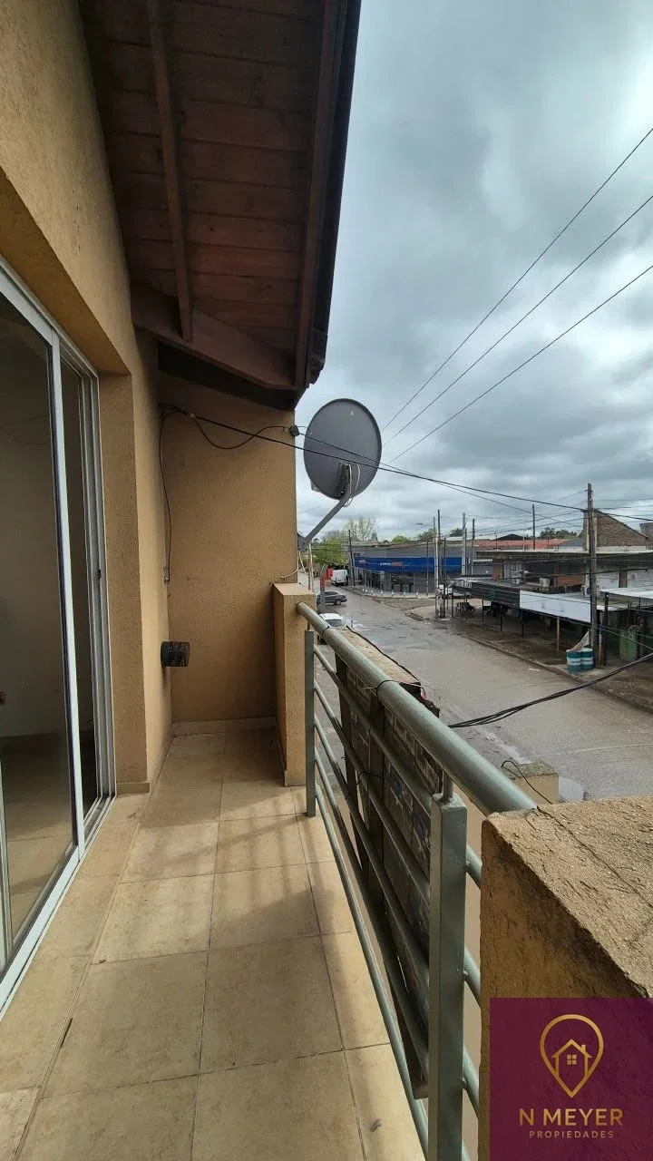Departamento 2 ambientes c/ cochera - Imagen 2