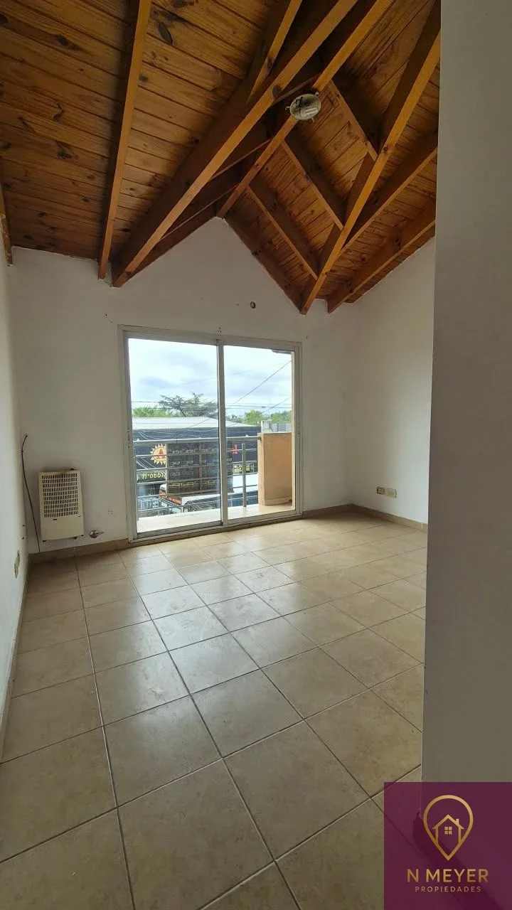 Departamento 2 ambientes c/ cochera - Imagen 1