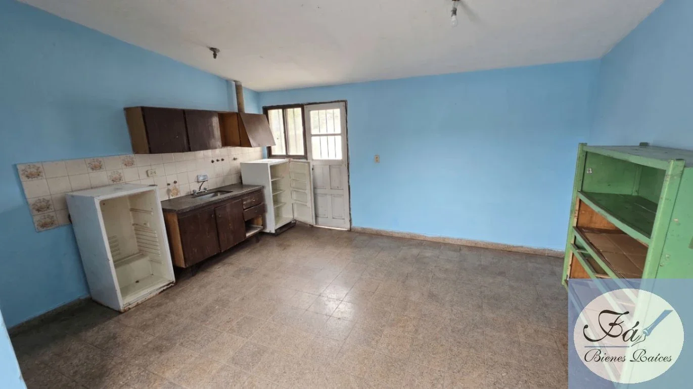 No te la pierdas | Casa 3 dorm bien ubicada US$40.000 - Imagen 2