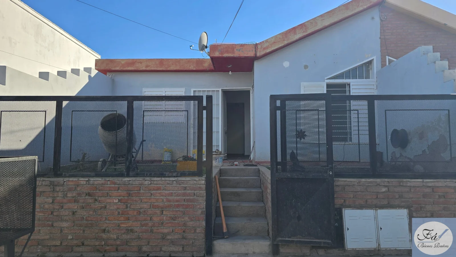 Casa en alquiler c/ cochera en San Luis - Imagen 1