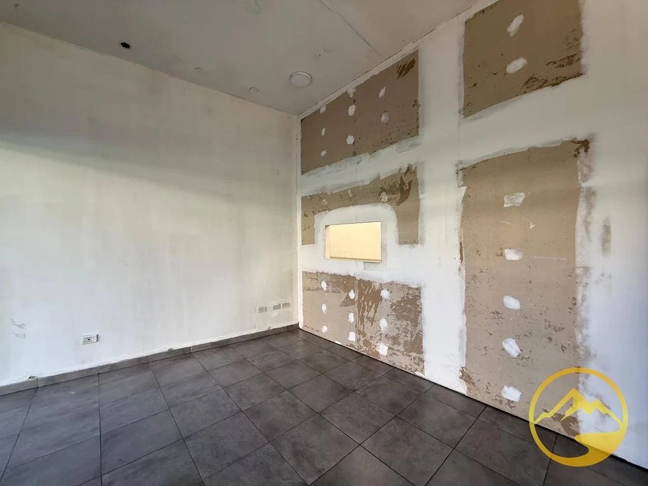 Local comercial en alquiler ubicado en Carrodilla - Imagen 4