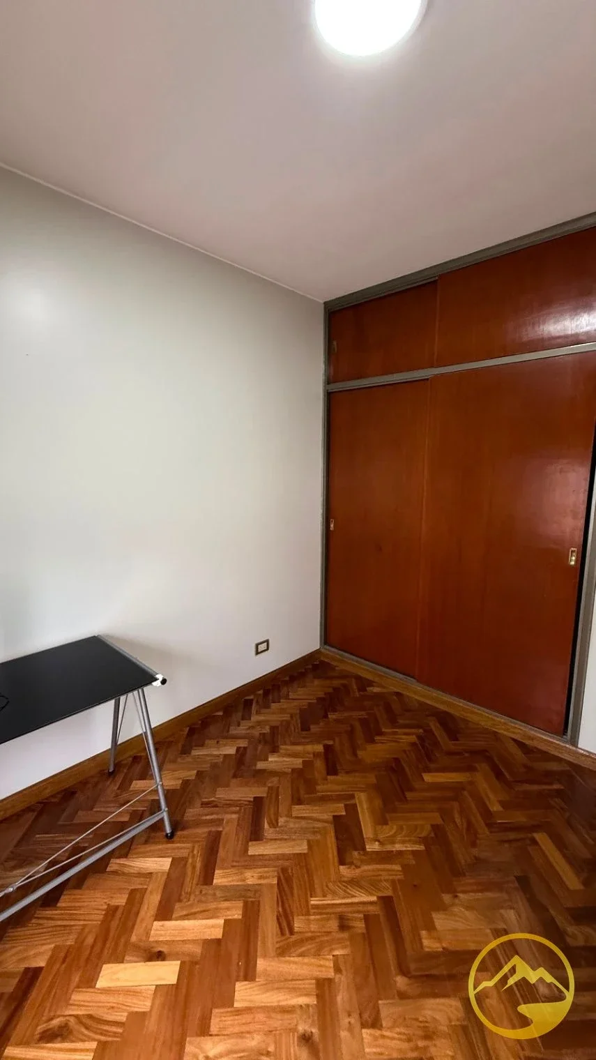 Departamento en alquiler c/ cochera en 5.ª Sección - Imagen 4