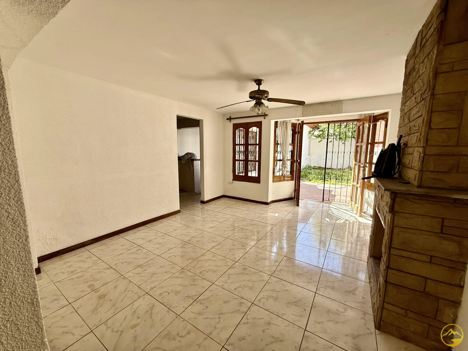 Casa en venta c/ cochera en Villa Nueva - Imagen 3