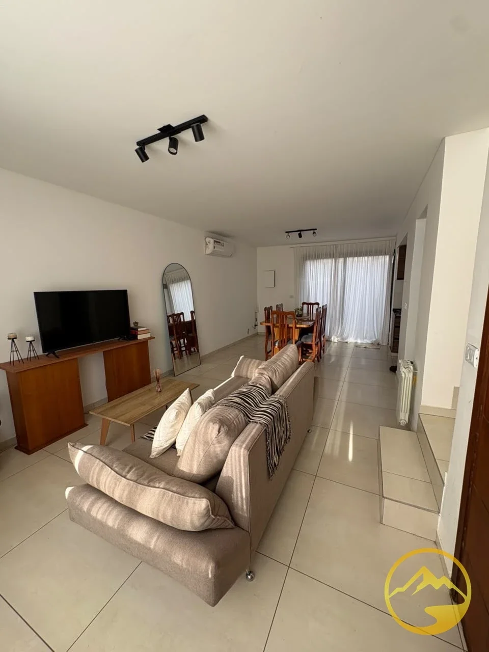 Dúplex en alquiler c/ cochera en San Francisco del Monte - Imagen 2