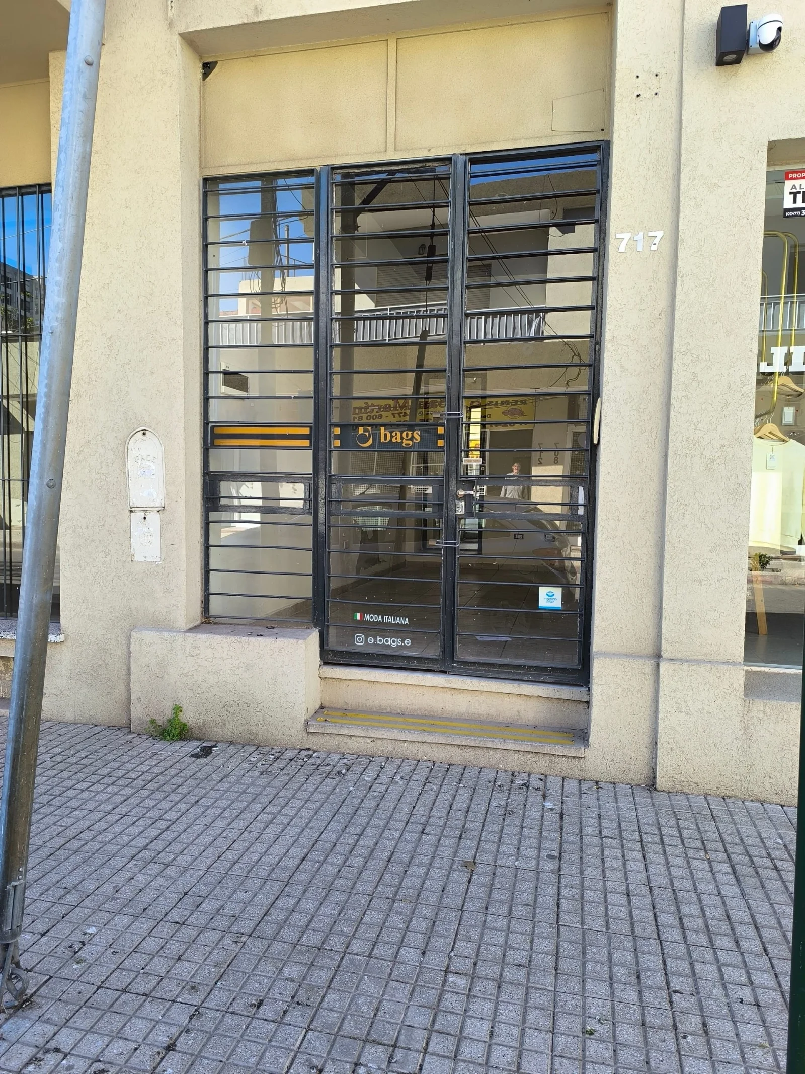 Local comercial en alquiler ubicado en Centro - Imagen 1