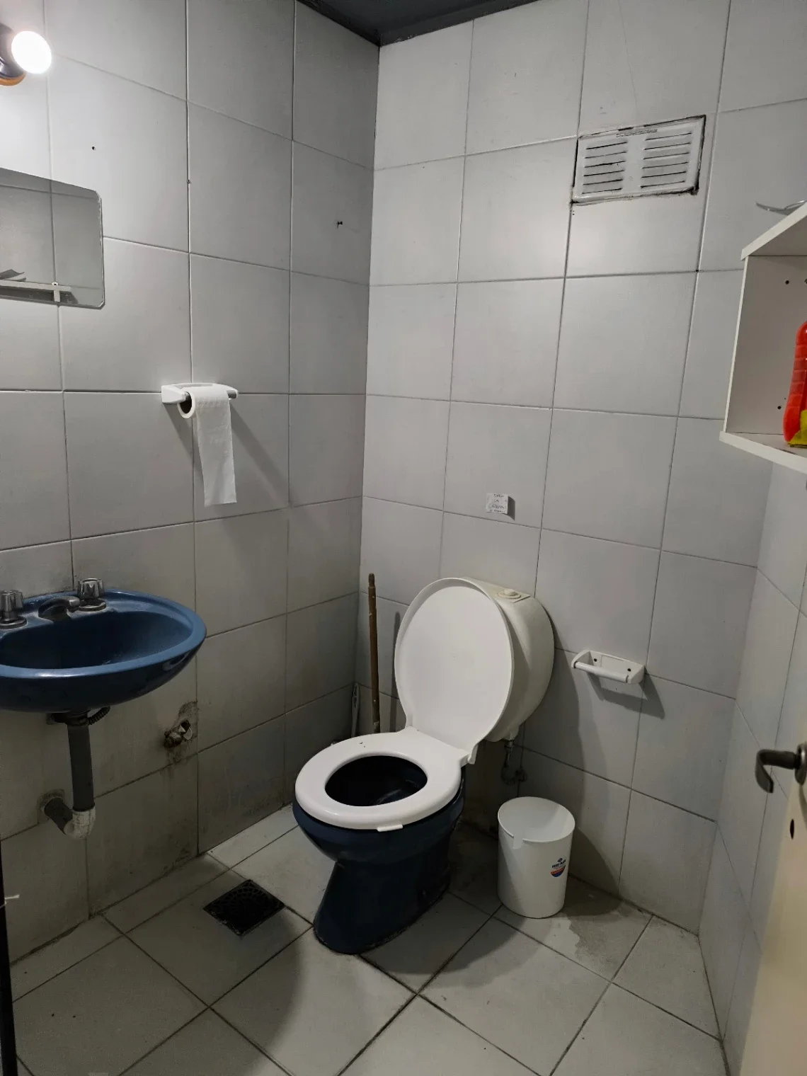 Local comercial en alquiler ubicado en Centro - Imagen 4