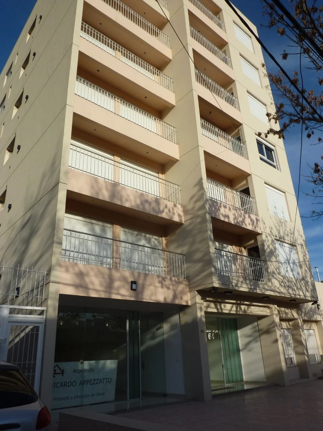 Departamento en alquiler c/ cochera en Centro - Imagen 1