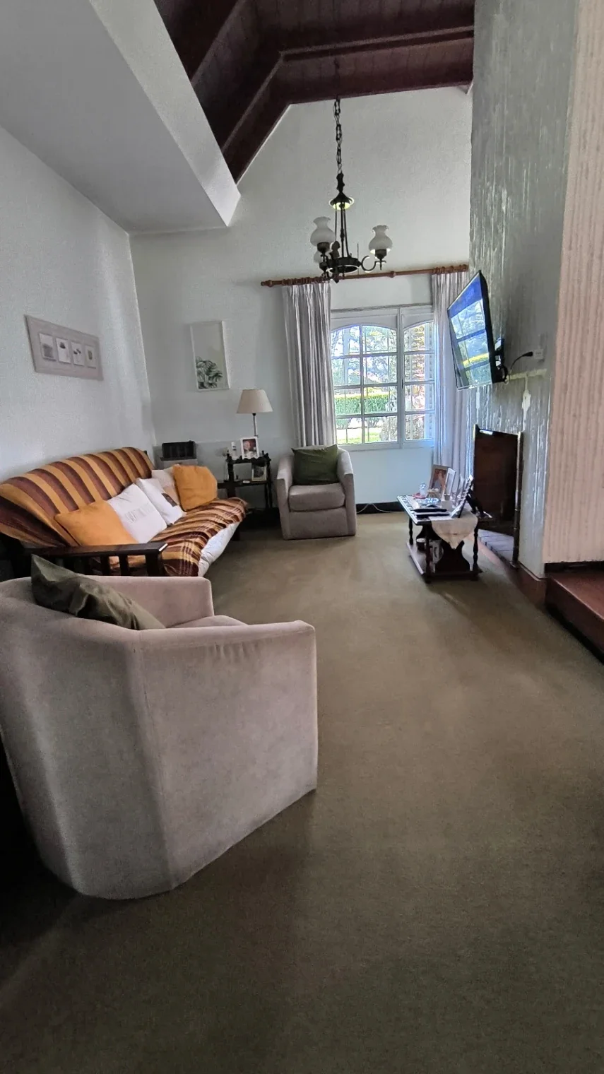 Casa en alquiler c/ cochera en José Hernández - Imagen 2