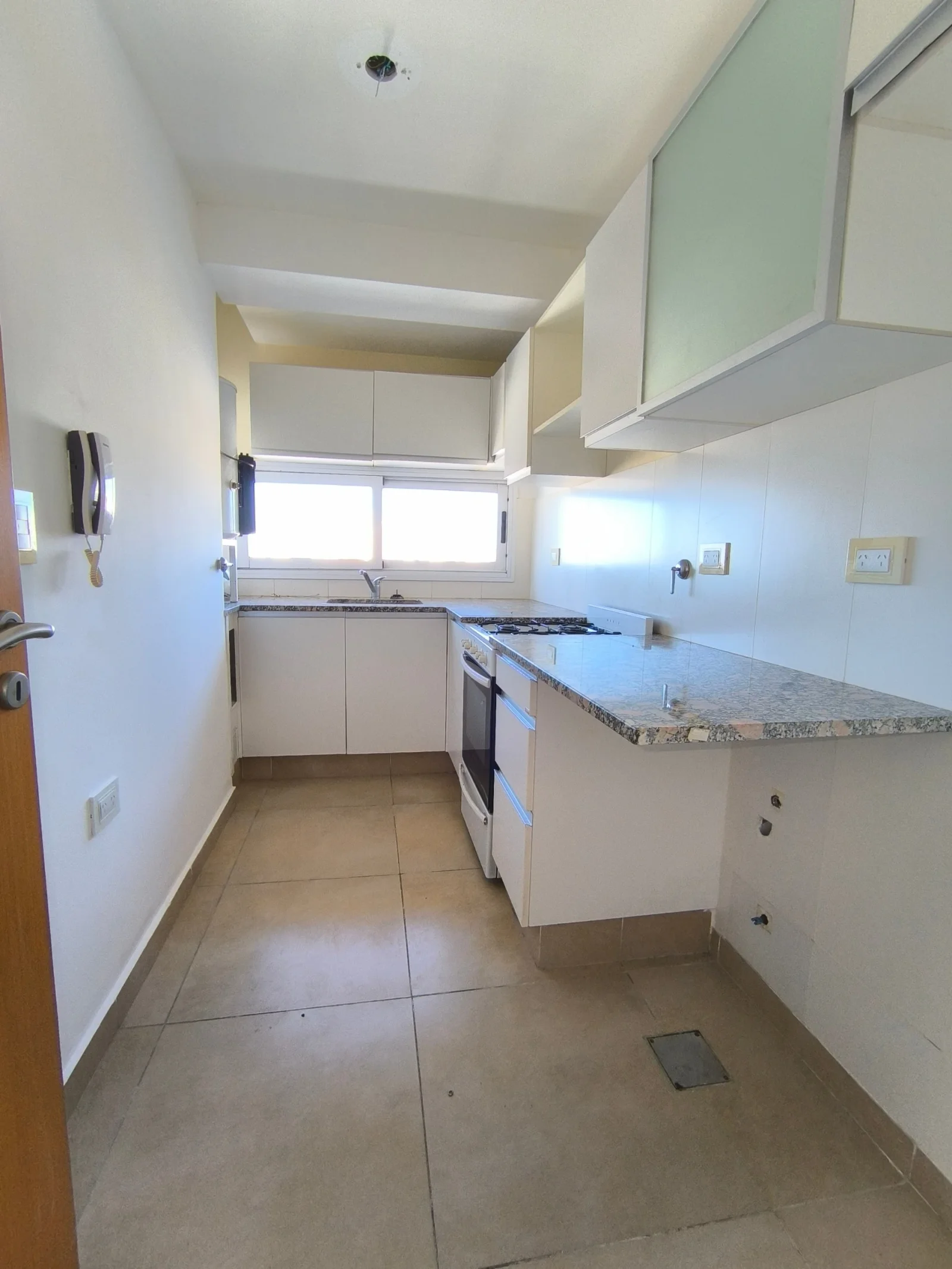 Departamento en alquiler c/ cochera en Centro - Imagen 3
