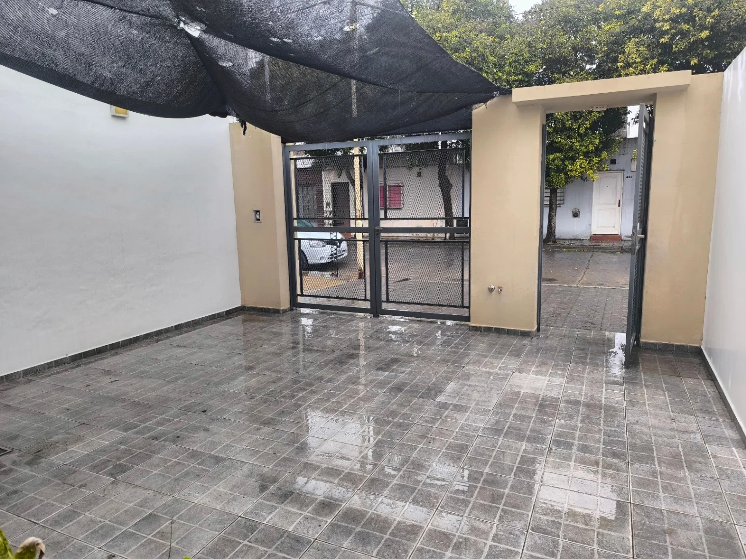 Casa en alquiler c/ cochera en Acevedo - Imagen 2