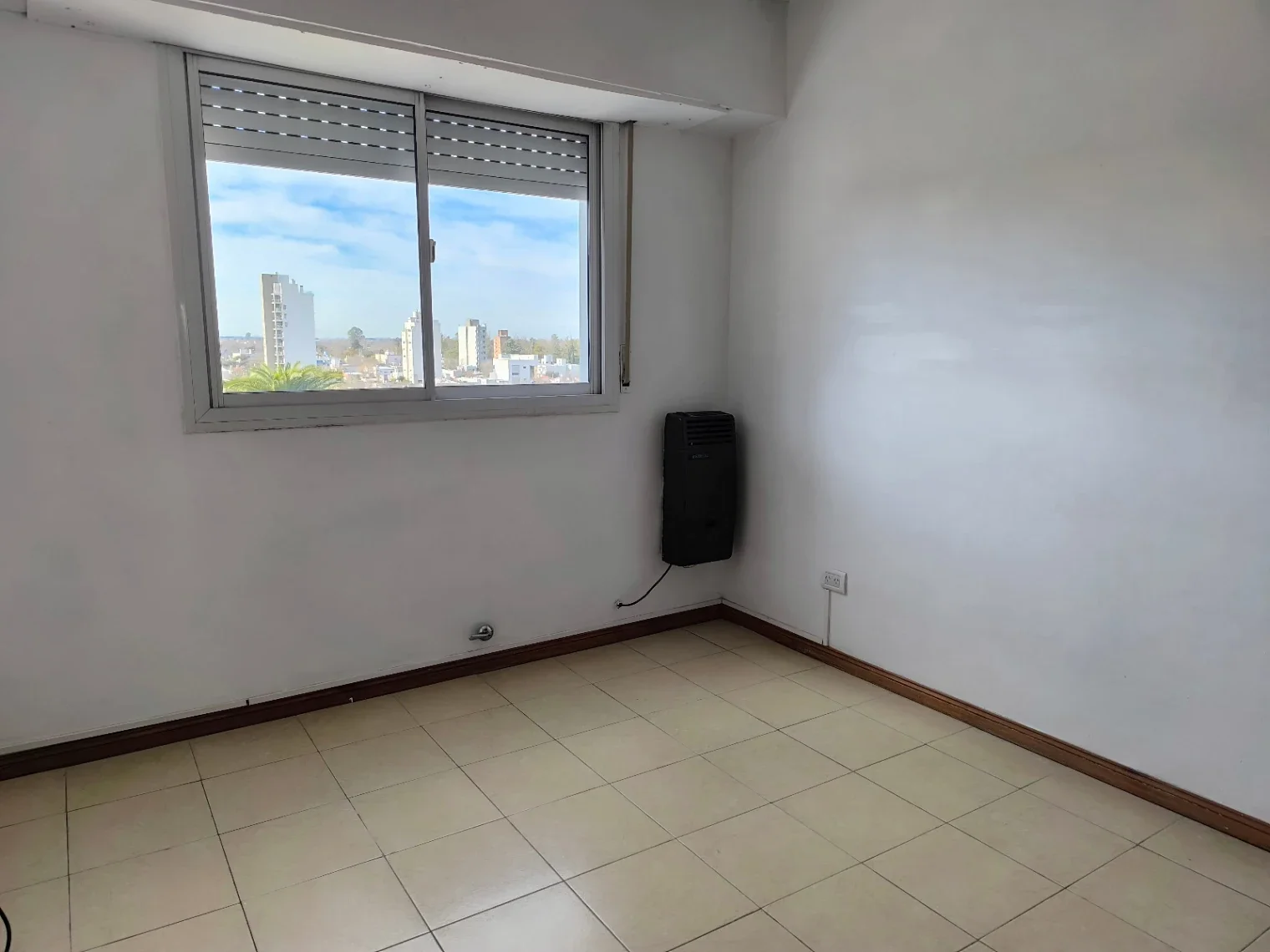 Departamento en alquiler c/ cochera en Centro - Imagen 4