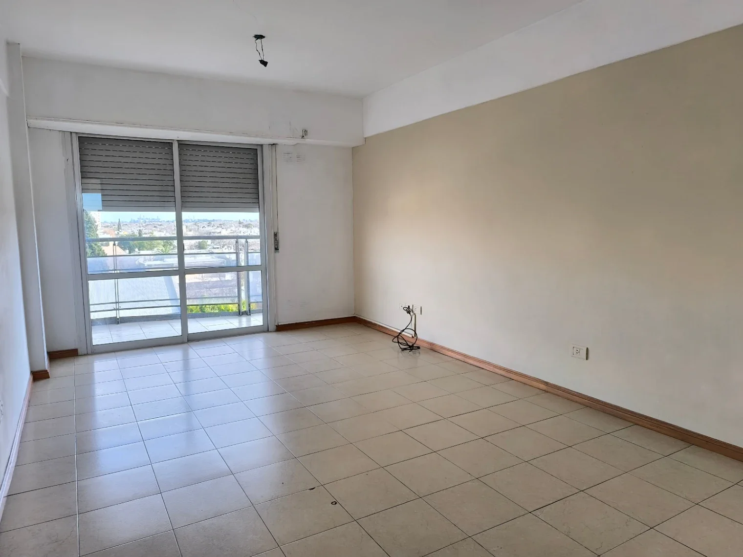 Departamento en alquiler c/ cochera en Centro - Imagen 1