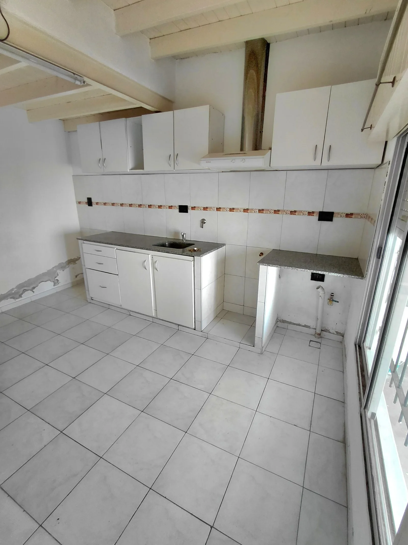 Departamento en alquiler c/ cochera en Acevedo - Imagen 3