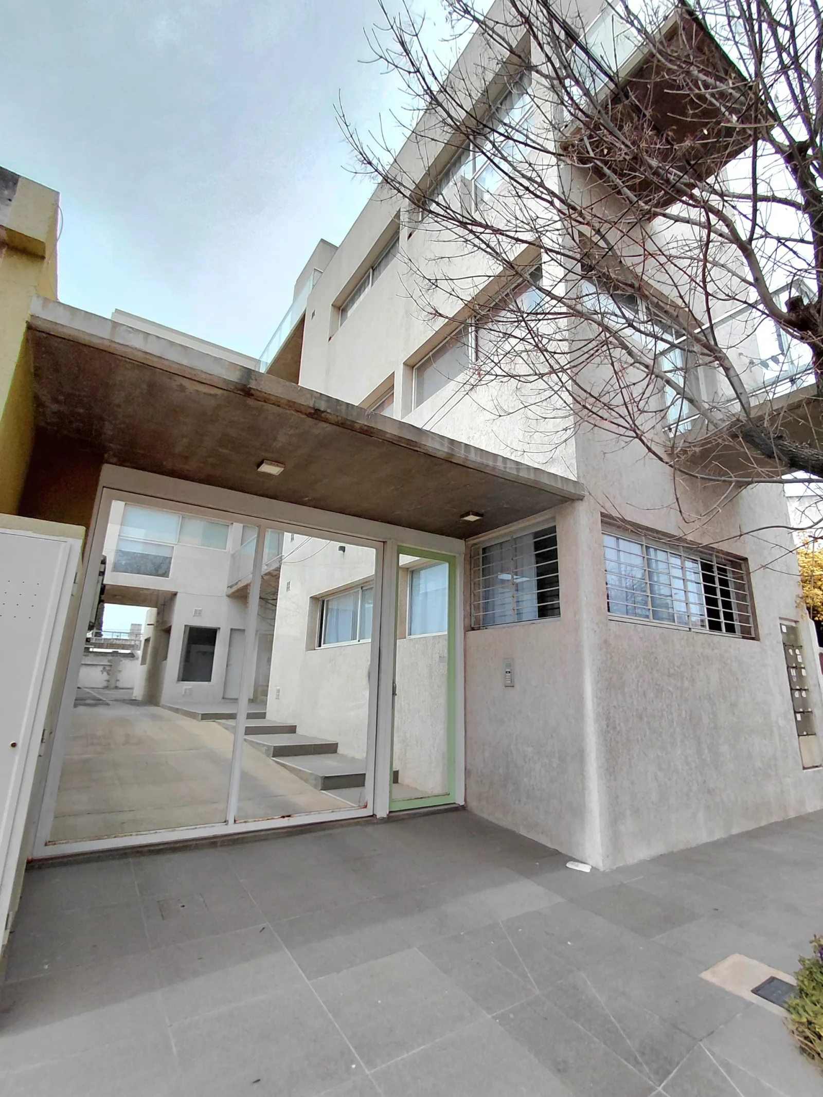 Departamento en venta c/ cochera en Cueto - Imagen 1