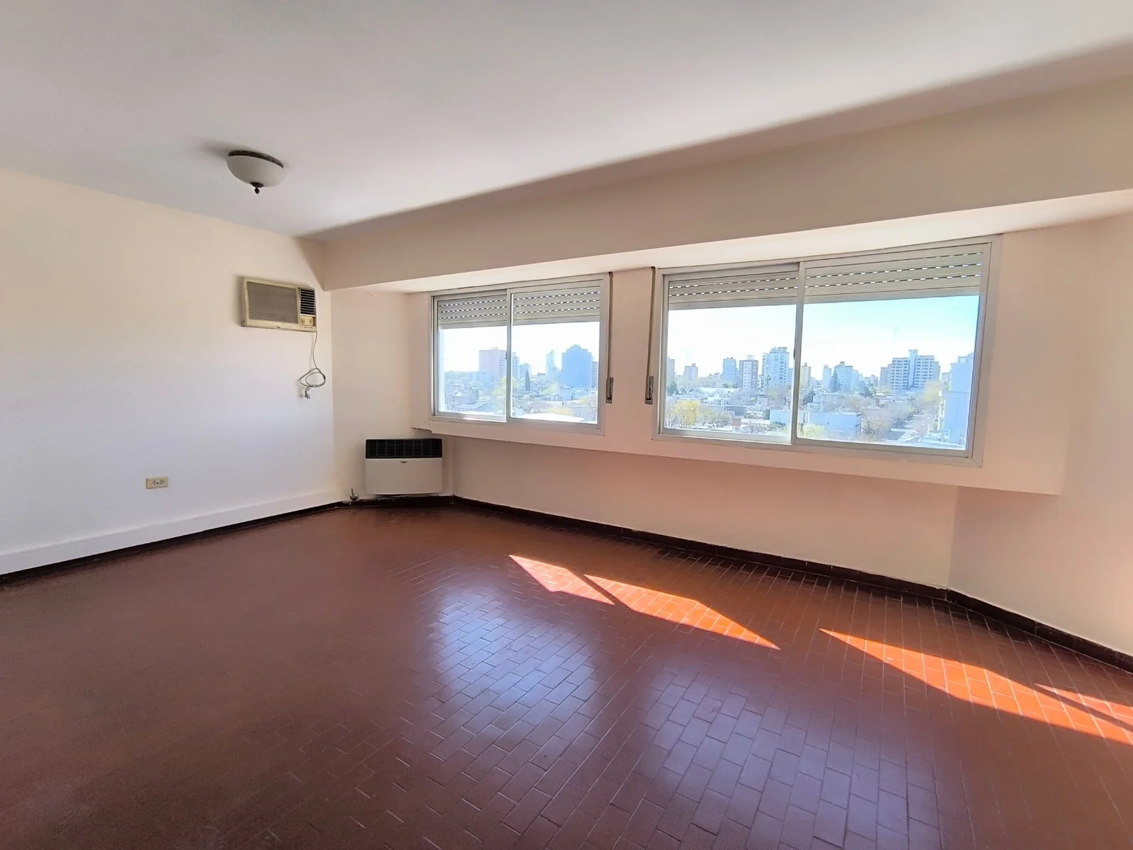 Departamento en alquiler c/ cochera en Centro - Imagen 3