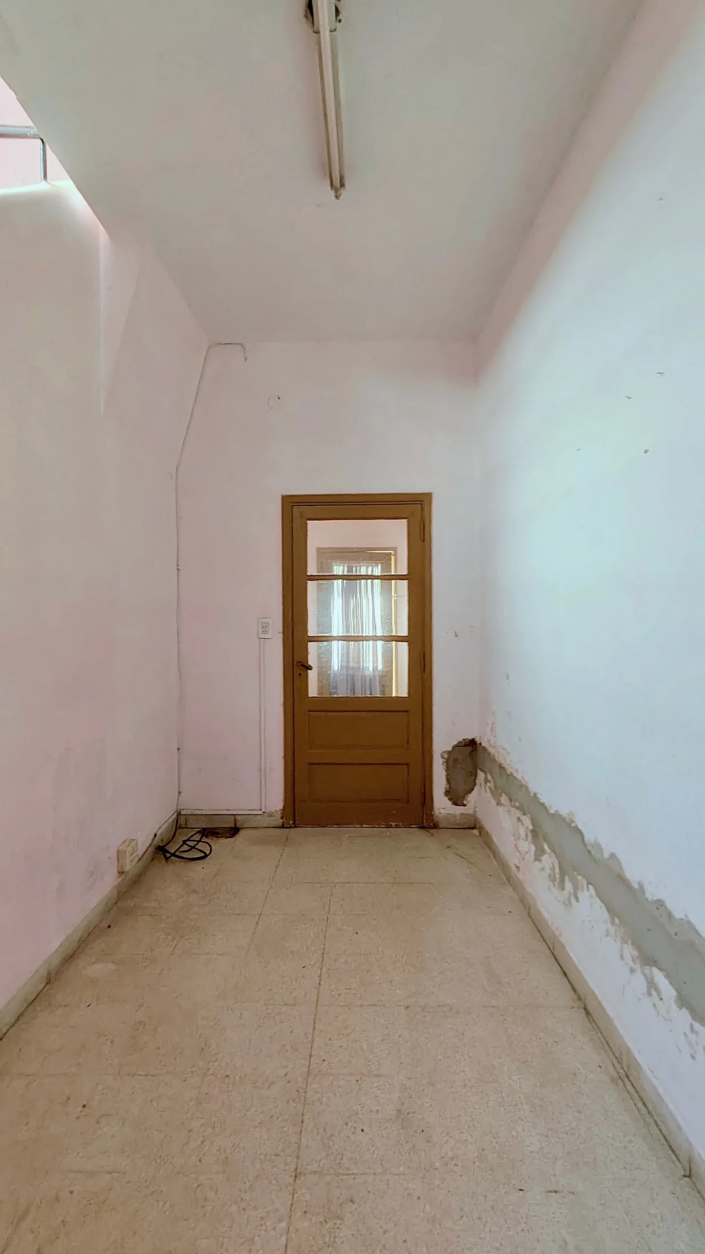 Casa de 2 habitaciones en venta c/ cochera en el Centro - Imagen 4