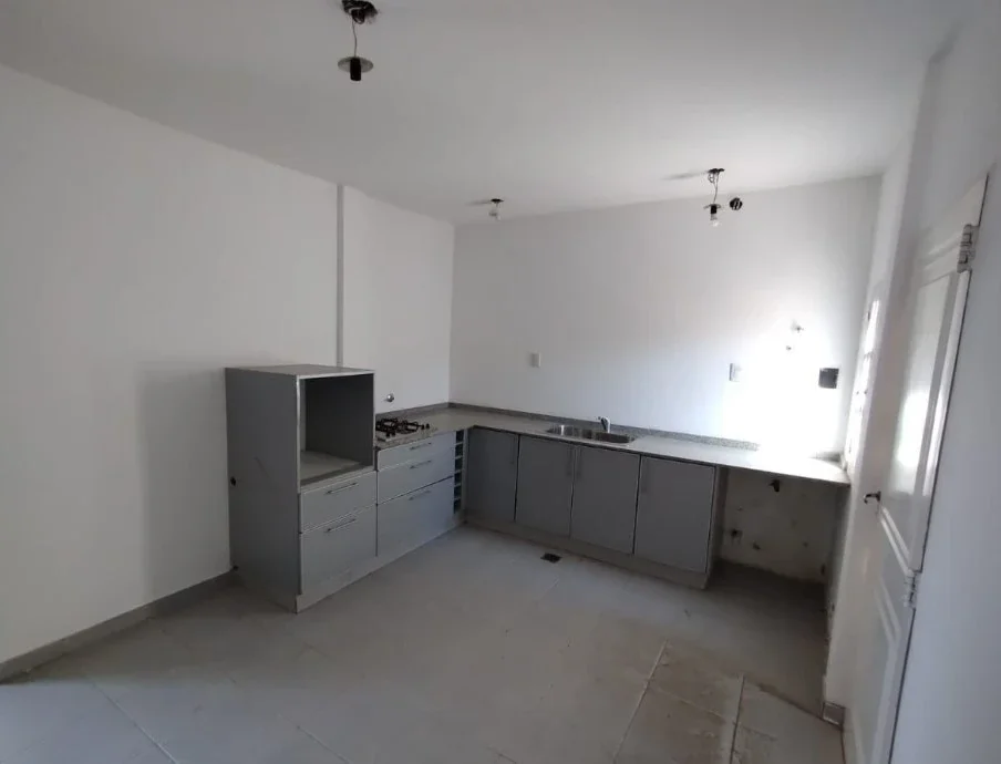 Dúplex en alquiler a 100mt Av. Virgen del Valle - Imagen 3