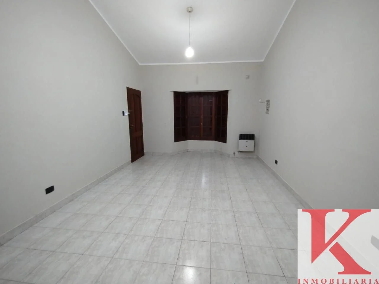Casa en alquiler de 3 dormitorios c/ cochera en Otros Barrios - Imagen 3