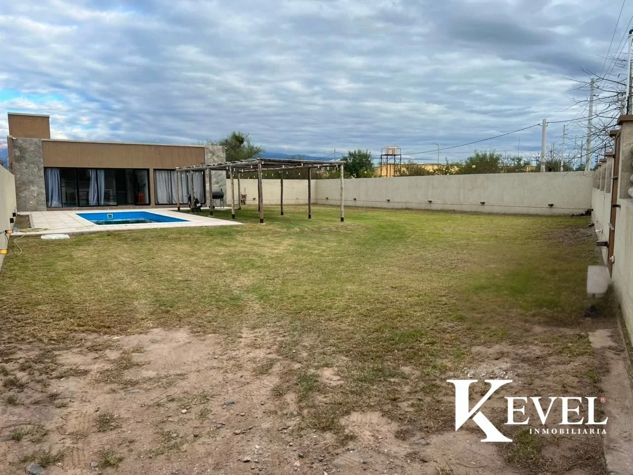 Casa en venta en Otros Barrios - Imagen 1