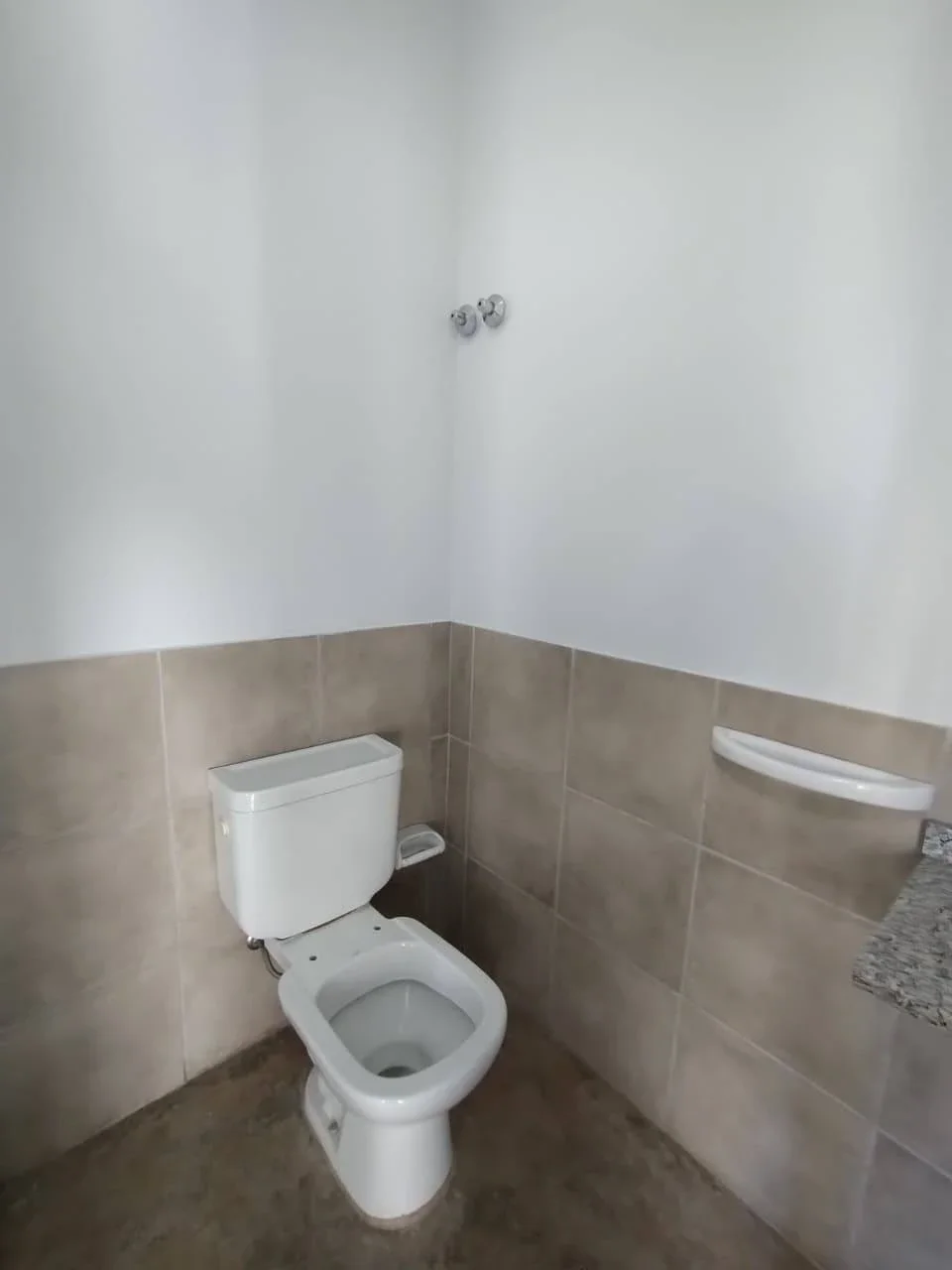 Dúplex en alquiler c/ cochera en Otros Barrios - Imagen 4
