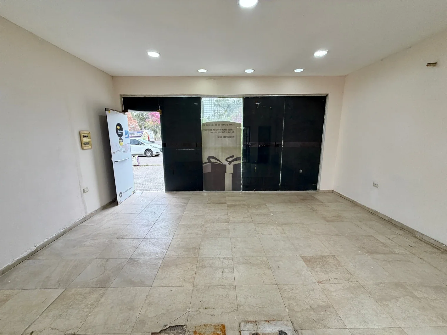 LOCAL COMERCIAL FRENTE PLAZA DE CHOYA - Imagen 4