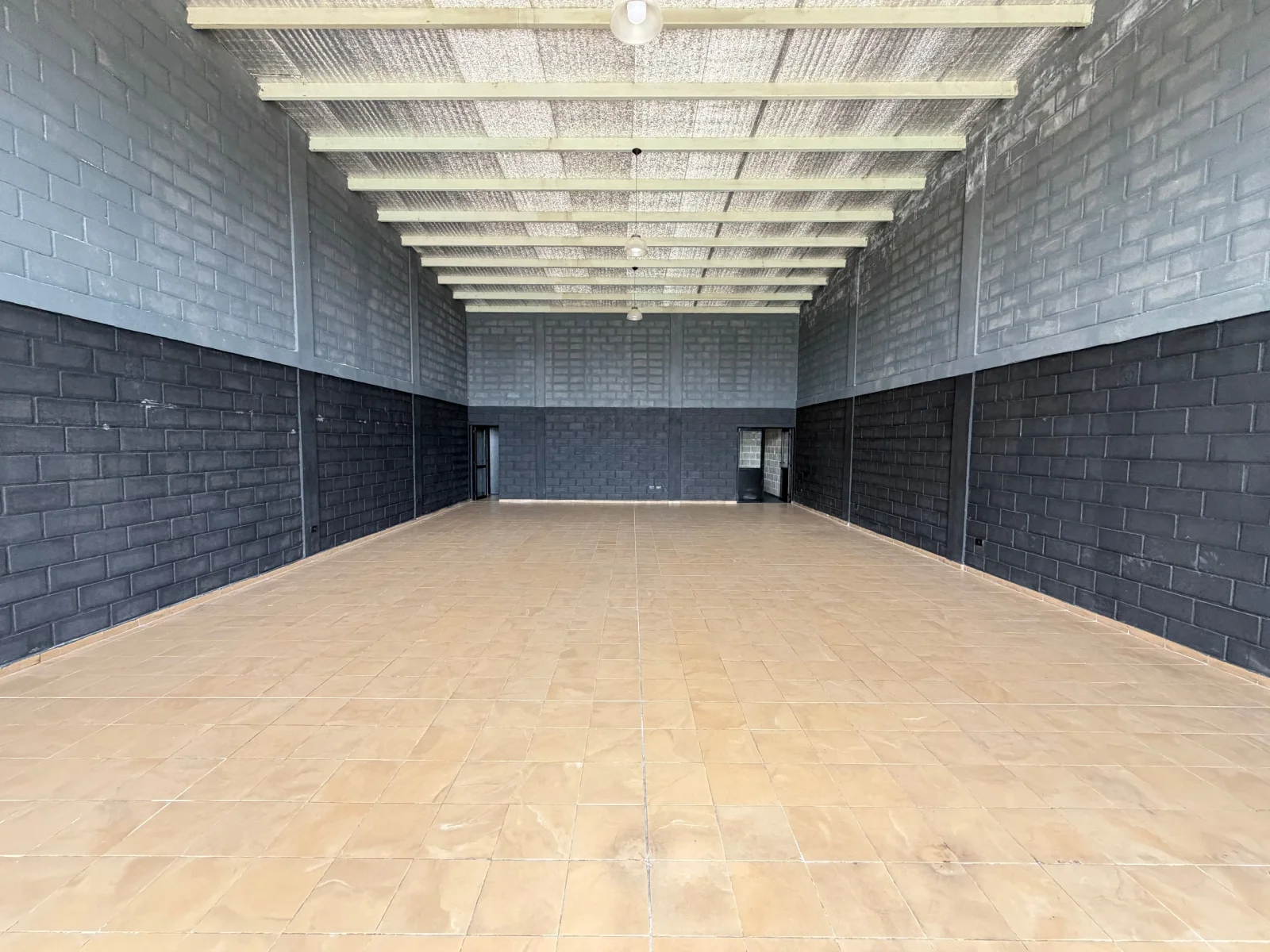 LOCAL COMERCIAL SOBRE AV. GUEMES - Imagen 2